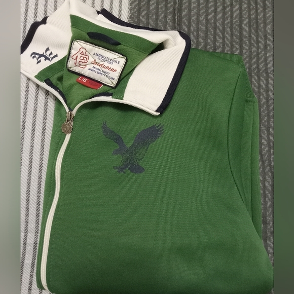 American Eagle Jacket - Picture 8 of 9